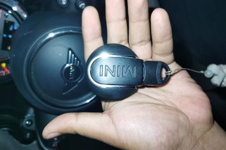 Used MINI 2018 2.0T COOPER S Classic Edition Five-Door Version Vehicle Key