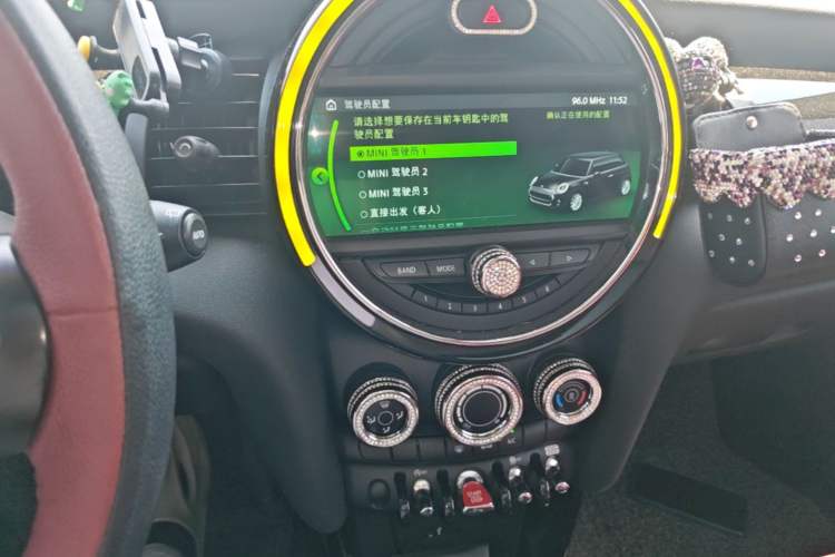 Used MINI 2018 1.5T COOPER Classic Edition Audio And AC Panel