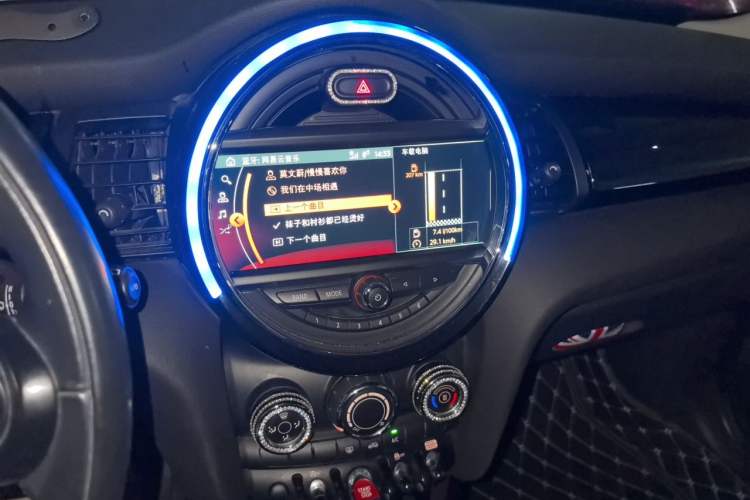 Used MINI 2018 1.5T COOPER Classic Edition Audio And AC Panel