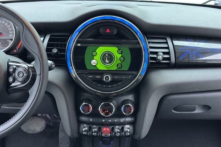 Used MINI 2018 1.5T COOPER Artist Audio And AC Panel