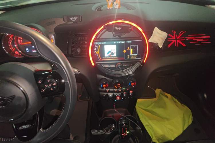 Used MINI 2018 2.0T COOPER S Artist Audio And AC Panel