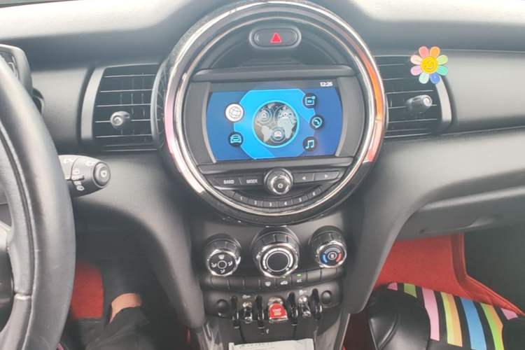 Used MINI 2018 1.5T ONE Audio And AC Panel