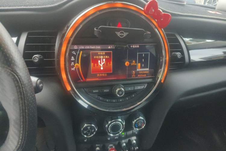 Used MINI 2018 1.5T COOPER Classic Edition Five-Door Version Audio And AC Panel