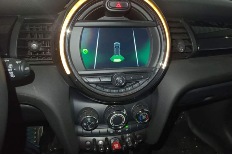 Used MINI 2018 1.5T ONE PLUS Audio And AC Panel