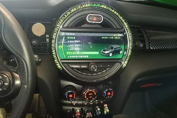 Used MINI 2018 2.0T COOPER S Classic Edition Audio And AC Panel