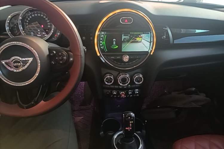 Used MINI 2018 1.5T COOPER Classic Edition Audio And AC Panel