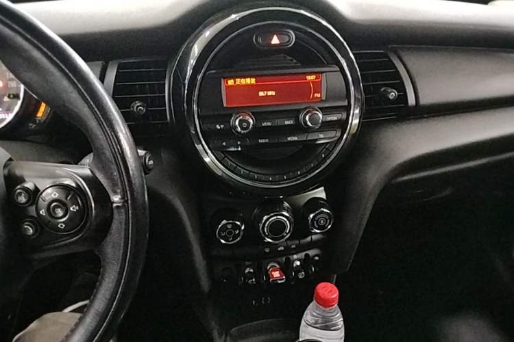 Used MINI  Audio And AC Panel