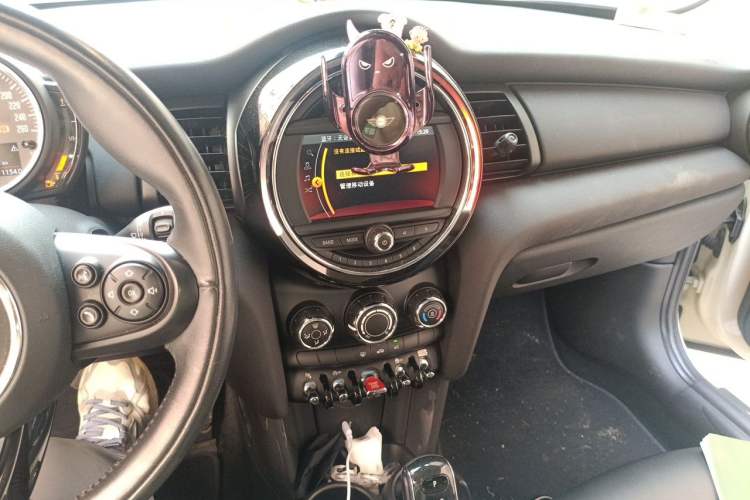 Used MINI 2018 1.5T ONE Audio And AC Panel