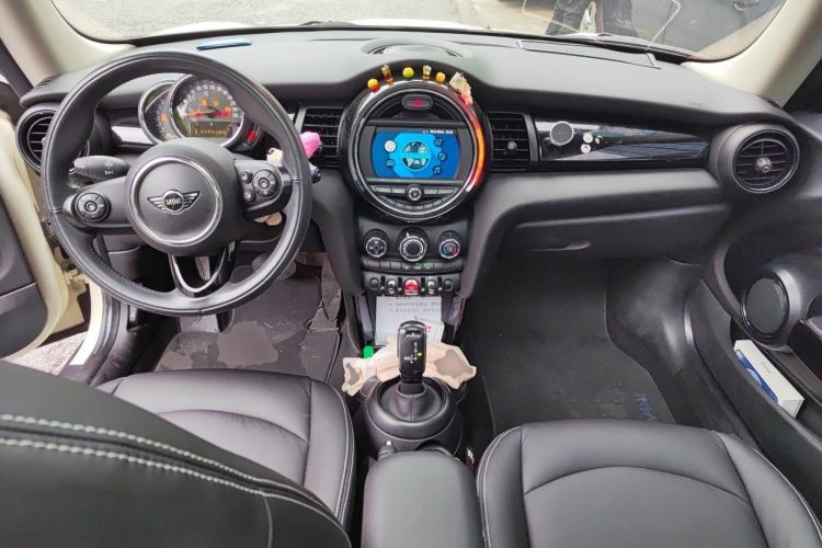 Used MINI 2018 1.5T ONE PLUS Center Console