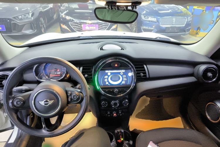 Used MINI 2018 1.5T ONE PLUS Center Console