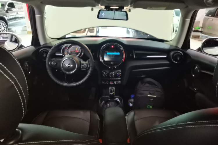 Used MINI 2018 1.5T ONE PLUS Center Console