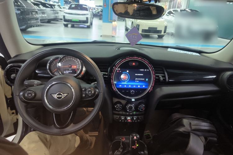 Used MINI 2018 1.5T ONE PLUS Center Console
