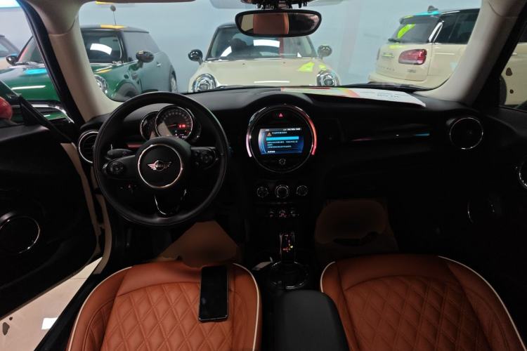 Used MINI 2018 1.5T ONE PLUS Center Console