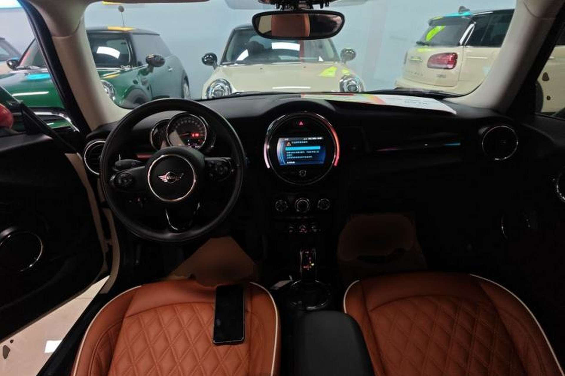 Used MINI 2018 1.5T ONE PLUS Center Console
