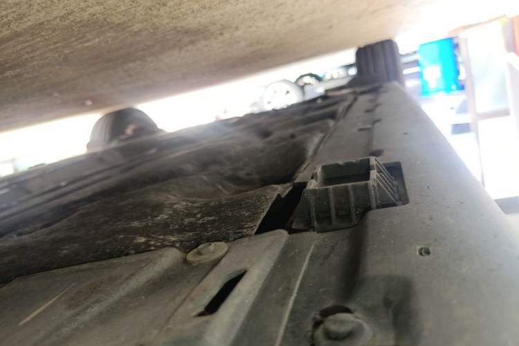 Used MINI 2018 1.5T ONE Chassis Front Right
