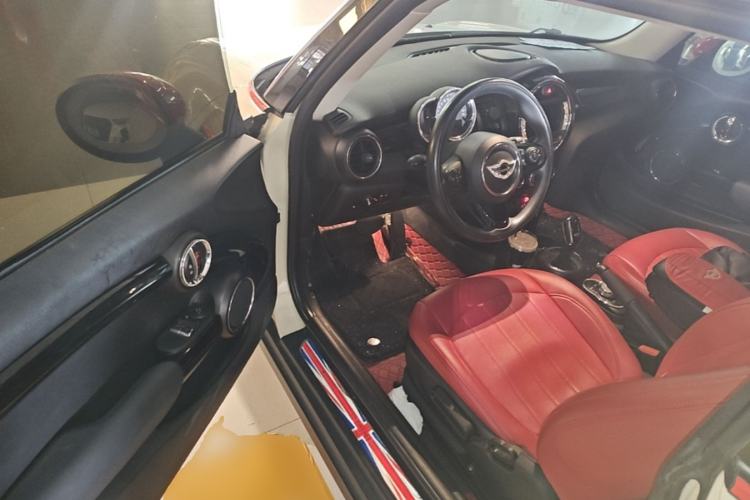 Used MINI 2018 1.5T ONE PLUS Driver Seat