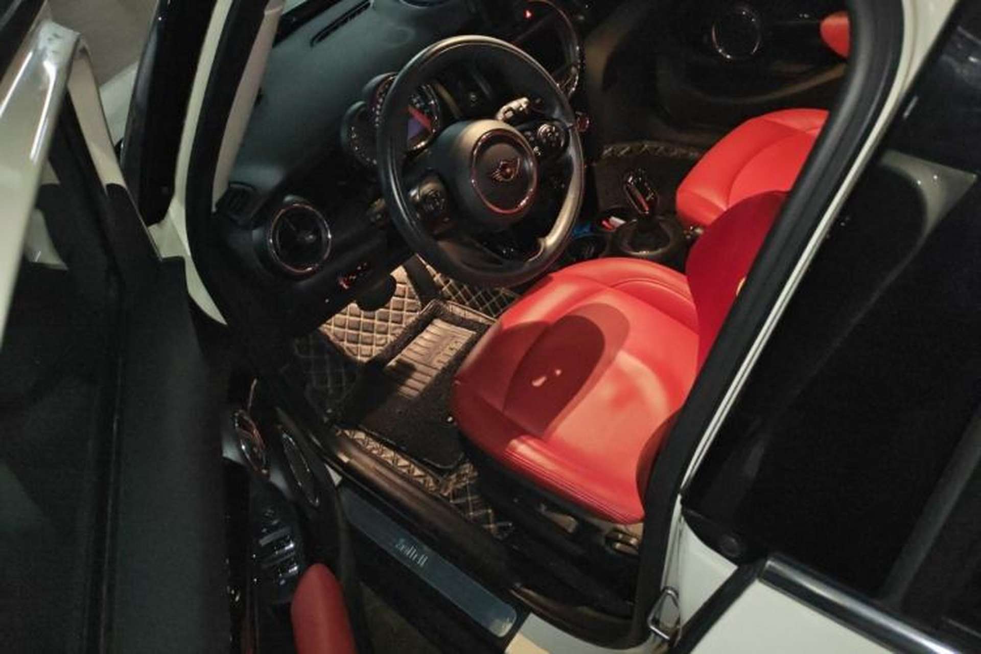 Used MINI 2018 1.5T ONE PLUS Five-Door Edition Driver Seat