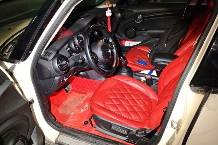 Used MINI 2018 1.5T ONE Five-Door Edition Driver Seat