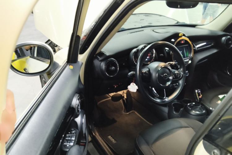 Used MINI 2018 1.5T ONE PLUS Five-Door Edition Driver Seat