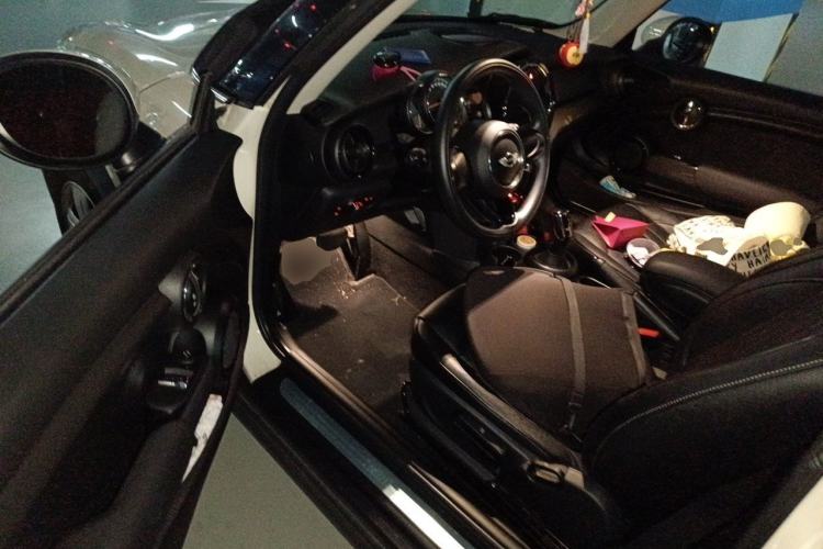 Used MINI 2018 1.5T ONE Driver Seat