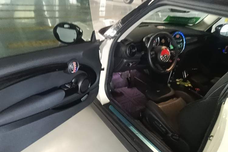 Used MINI 2018 2.0T COOPER S Classic Edition Driver Seat