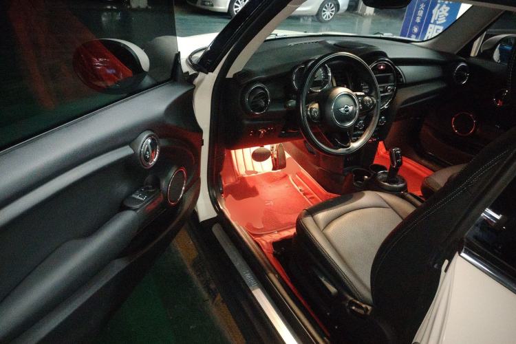 Used MINI 2018 1.5T ONE PLUS Driver Seat