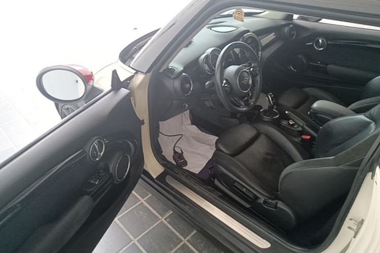 Used MINI 2018 1.5T COOPER Artist Driver Seat