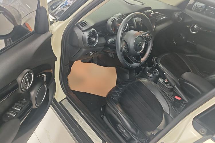 Used MINI 2018 1.5T ONE PLUS Five-Door Edition Driver Seat