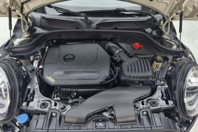 Used MINI 2018 1.5T COOPER Artist Engine Bay