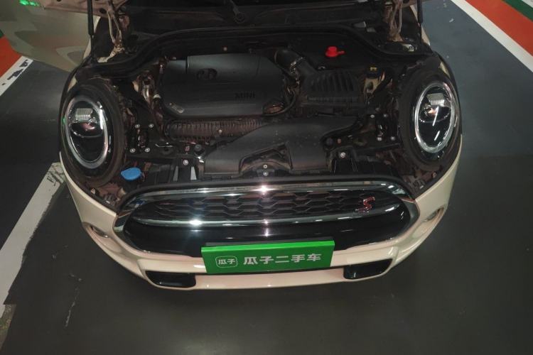 Used MINI 2018 2.0T COOPER S Artist Engine Bay