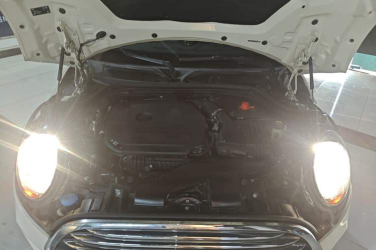 Used MINI 2018 1.5T ONE PLUS Five-Door Edition Engine Bay