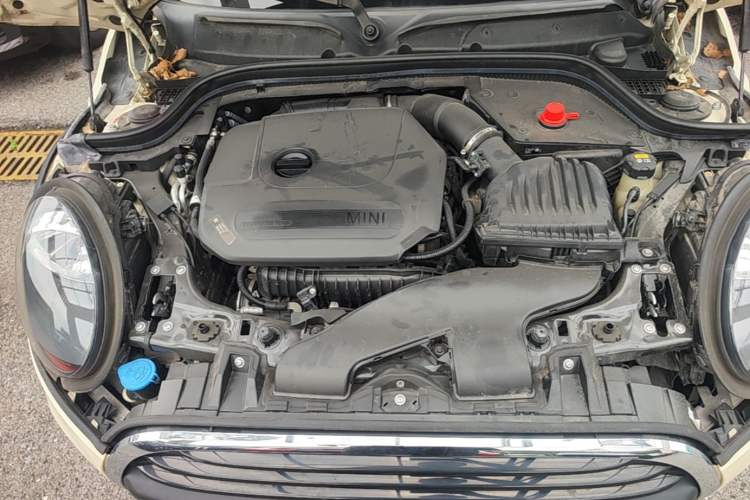Used MINI 2018 1.5T ONE Engine Bay