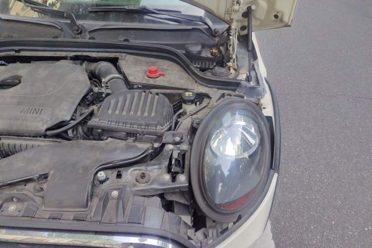 Used MINI 2018 1.5T ONE Five-Door Edition Engine Bay Left