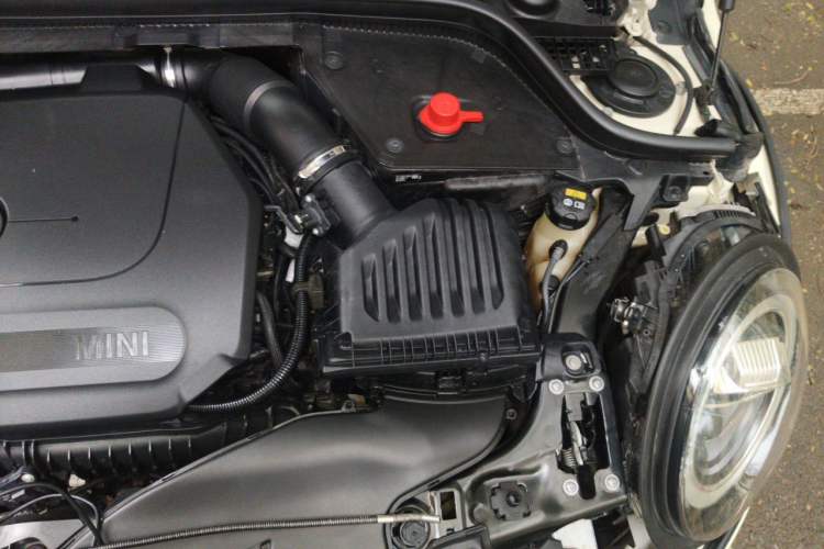Used MINI 2018 1.5T COOPER Classic Edition Engine Bay Left