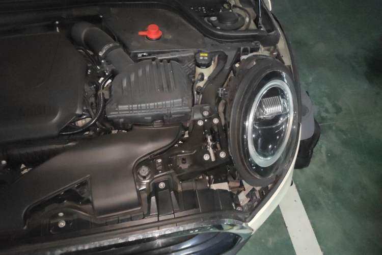 Used MINI 2018 1.5T COOPER Classic Edition Five-Door Version Engine Bay Left
