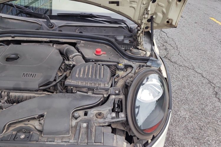 Used MINI 2018 1.5T ONE PLUS Engine Bay Left