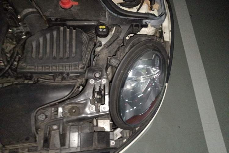 Used MINI 2018 1.5T ONE Engine Bay Left