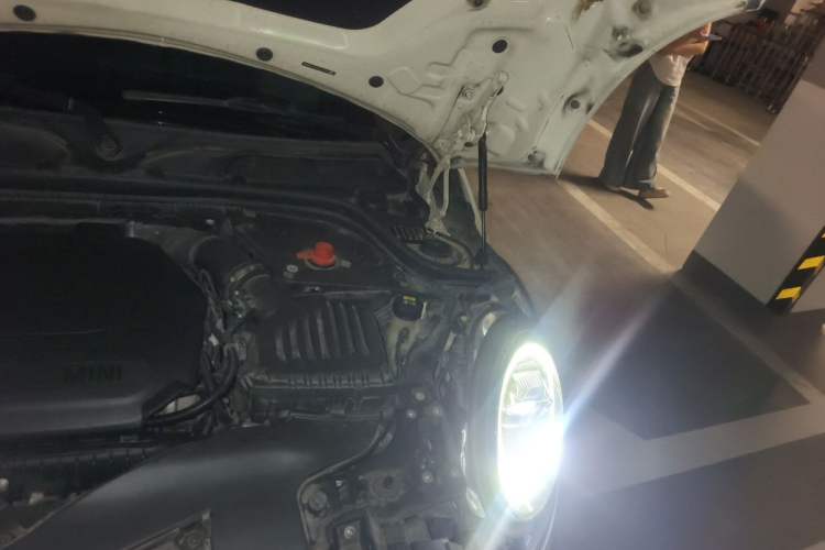 Used MINI 2018 1.5T COOPER Classic Edition Five-Door Version Engine Bay Left