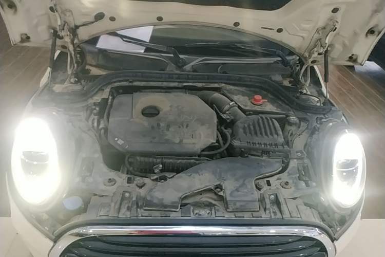 Used MINI 2018 1.5T COOPER Classic Edition Five-Door Version Engine Bay