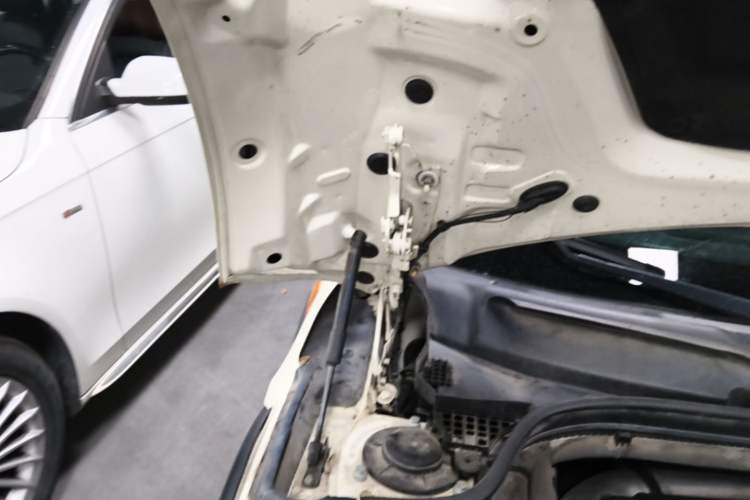 Used MINI 2018 1.5T ONE PLUS Five-Door Edition Engine Bay Right