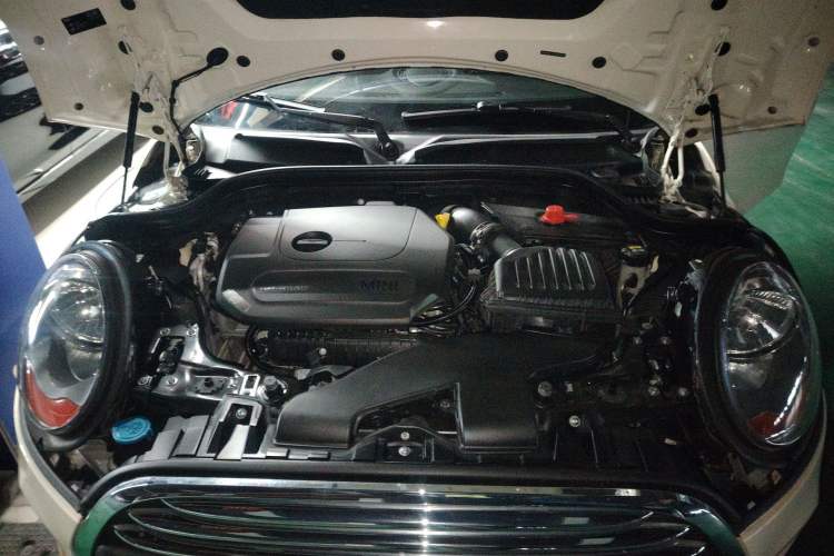 Used MINI 2018 1.5T ONE PLUS Engine Bay