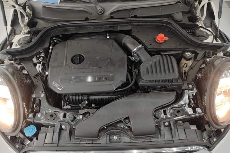 Used MINI 2018 1.5T ONE PLUS Engine Bay