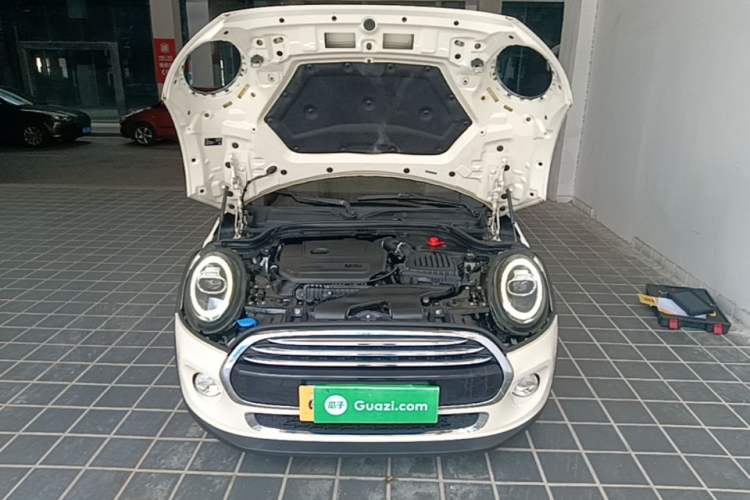 Used MINI 2018 1.5T COOPER Artist Engine Bay