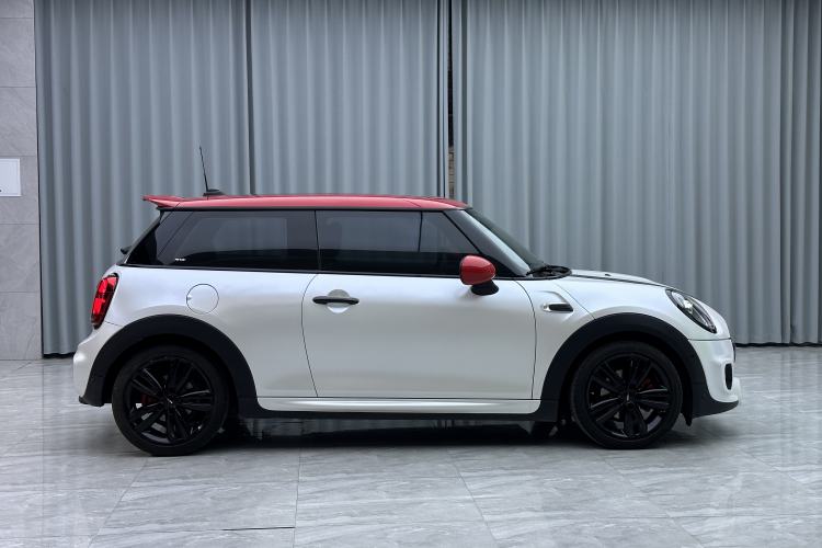 Used MINI 2018 1.5T COOPER Racing Driver Exterior 3