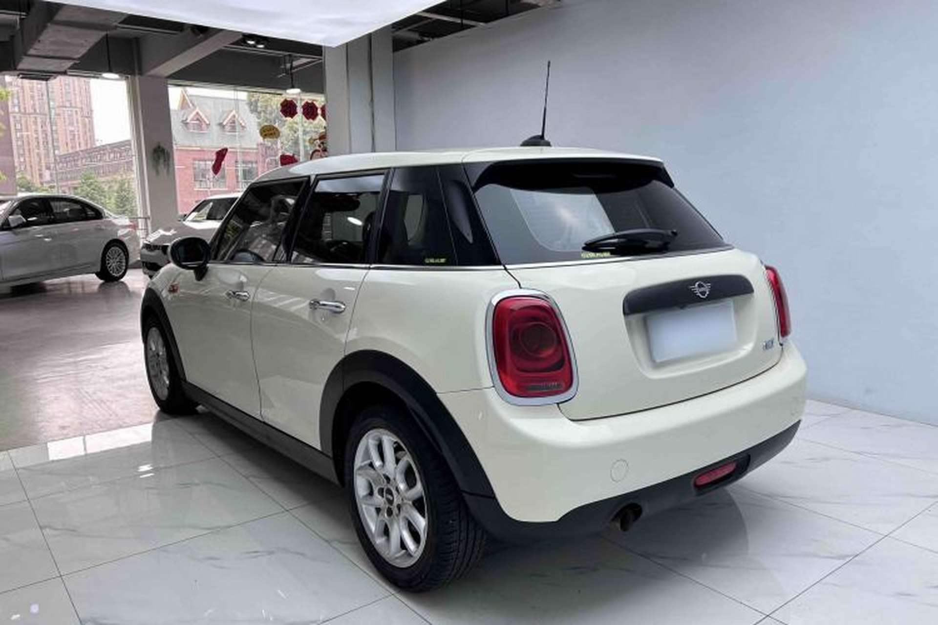 Used MINI 2018 1.5T ONE Five-Door Edition Exterior 4