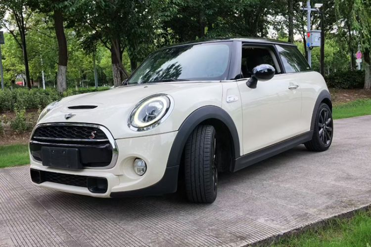 Used MINI 2018 2.0T COOPER S Classic Edition Exterior 4