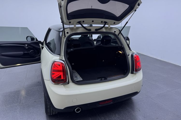 Used MINI 2018 1.5T COOPER Classic Edition Exterior 4
