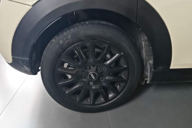 Used MINI 2018 1.5T COOPER Classic Edition Five-Door Version Exterior 5