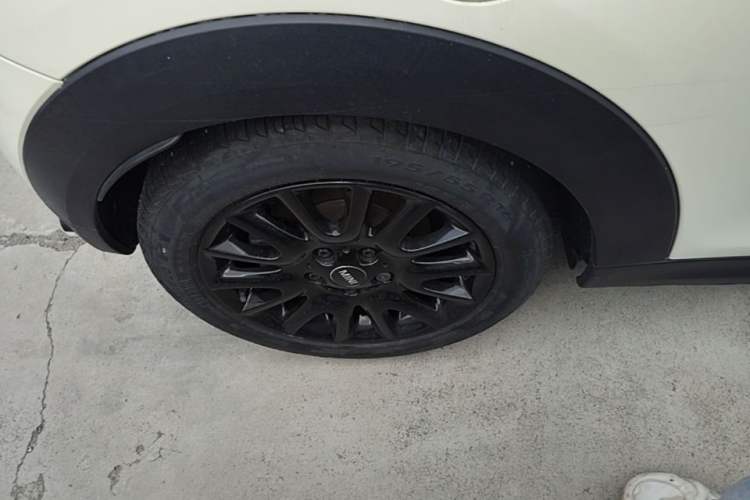 Used MINI 2018 1.5T ONE PLUS Exterior 5