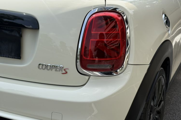 Used MINI 2018 2.0T COOPER S Classic Edition Exterior 8